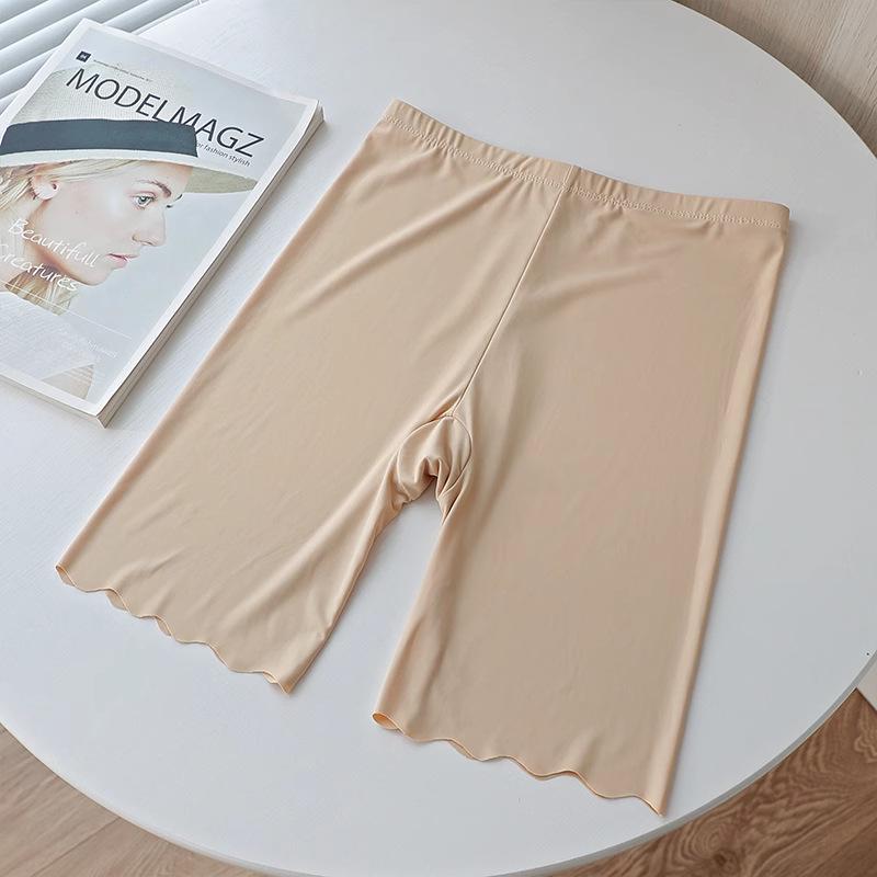 

Plus Size 200 Jin Ice Silk Safety Shorts for Women - Seamless, Anti-Exposure, No Curling, Thin Outer Wear L (for 110-140 jin)