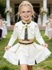 Vêtements de fête et pour la scène