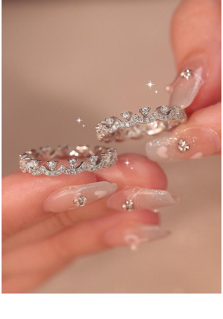 Zirconia Rhinestone Lace Ring: Retro Light Luxury, Exquisite Fashion Jewelry for Women