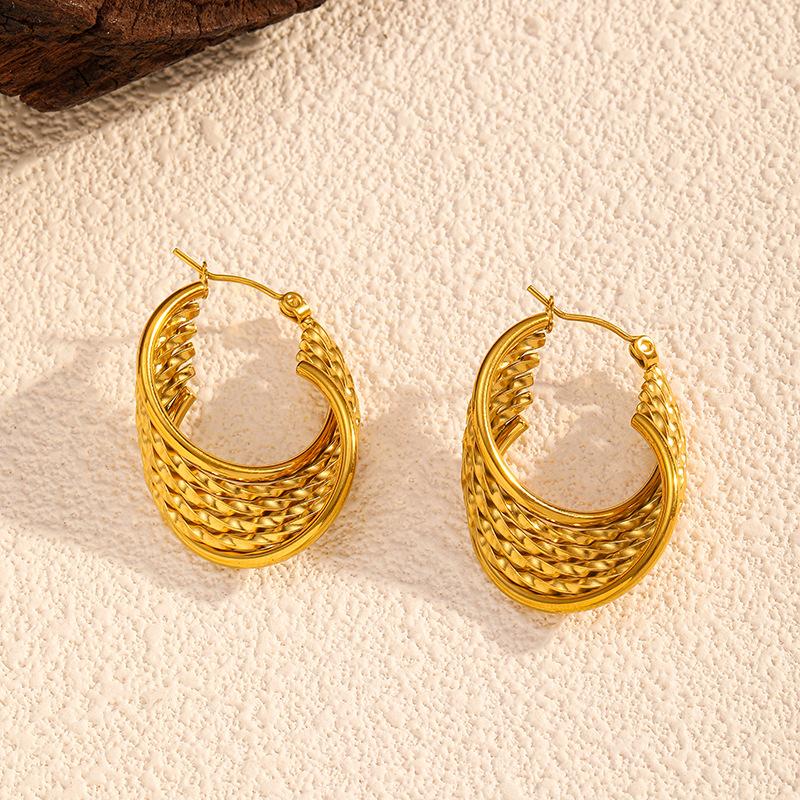 Chenhe's New Spiral Titanium Steel Earrings, European and American Light Luxury High-end Temperament Does Not Fade Women's Stainless Steel Earrings