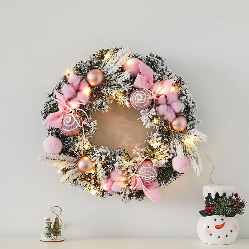 Luminous Christmas Wreath: Festive Door & Wall Decoration for Bar & Mall Scenes