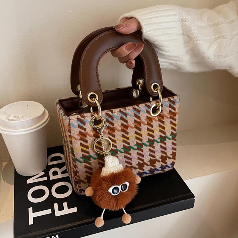 Jesienna i zimowa niszowa wełniana mała torba, prosta i wszechstronna torba na ramię na jedno ramię, torba retro w kratę księżnej Diany