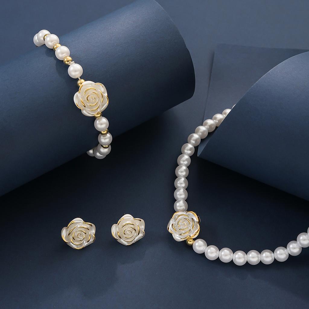Elegant Imitation Zircon Delicate Flower Necklace Bracelets Earrings Women's Daily Versatile Party Banquet Wedding Zircon Gifts