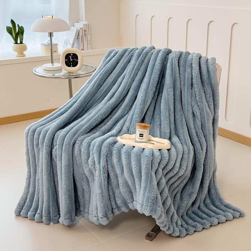 Blanket Soft and Comfortable Faux Rabbit Hair Reversible Blanket Thermal Fleece Blanket Nap Blanket Air Conditioning Blanket Office Outdoor Camping