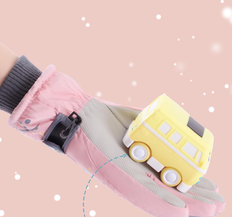 Children's Winter Touchscreen Ski & Cycling Gloves - Non-Slip, Warm, Thick Velvet, Cold-Proof Women's Design.