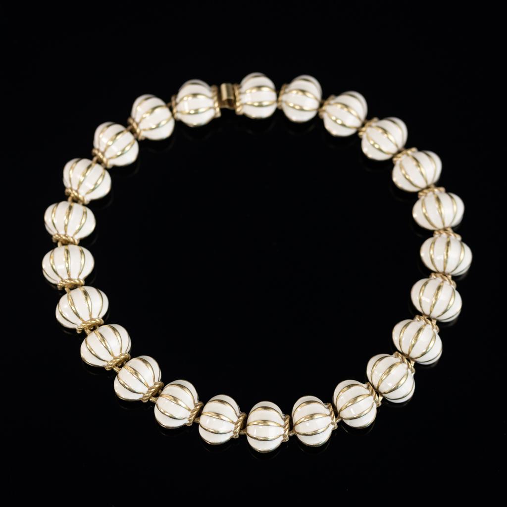 Medieval Vintage High Fashion Personality Temperament Exaggerated Retro Gold Necklace Women'S 25 Autumn New Necklace