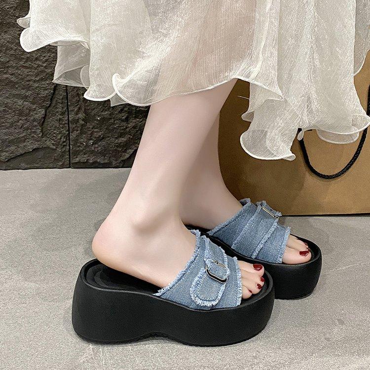 Fashion Slippers Casual Beach Shoes Platform Slides Slipers Women Luxury Sabot 2025 Soft Fashion  Shoes Women Slippers For Swimming Pool