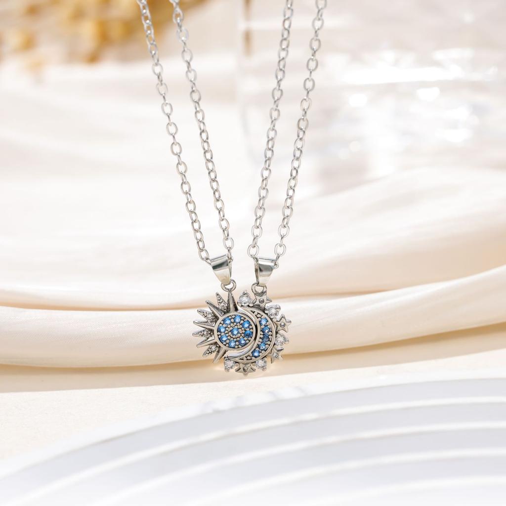 Hot-selling Magnetic Sun Moon Couple Necklace Fashion Versatile Premium Girlfriend Gift
