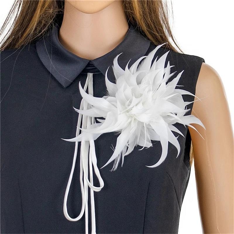 Fashion Cloth Feather Brooch Fabric Flower Corsage Exquisite Lapel Pin for Women Accessories Wedding Party Jewelry