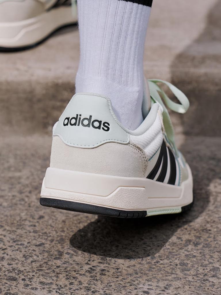 Adidas ENTRAP Retro Basketball Sneakers for Men and Women - Product Code J2546