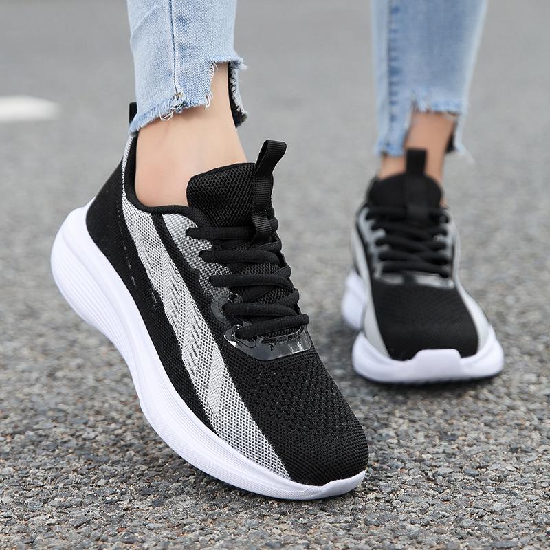 Shoes New Breathable Sports Shoes Mesh Shoes Comfortable Casual Travel Shoes Soft Sole Lightweight Running Shoes
