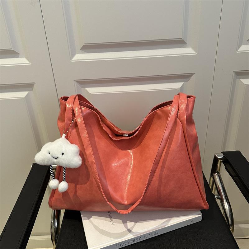 

Сумка 2025 новая сумка-тоут модная весенне-летняя с высоким чувством косая сумка большой вместимости женская на плечо маленькая сумка Without pendant розовый