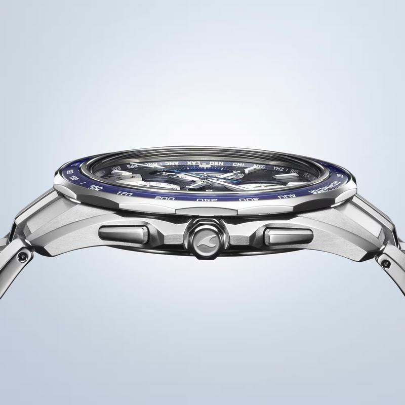 

CASIO Manta S7000 series 100 meters waterproof solar Quartz titanium strap men s watch blue dial OCW-S7000F-2A синій