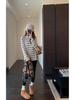 Women's Loose Striped Long-Sleeve T-Shirt: Flattering and Stylish Base Layer for Autumn/Winter 2025