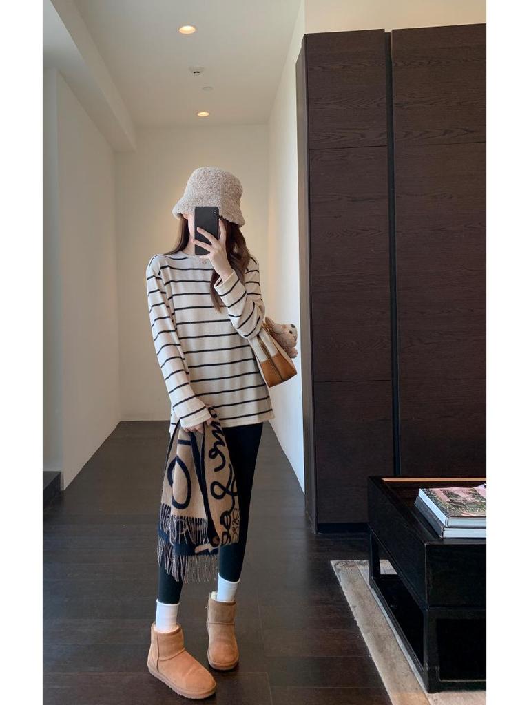 Women's Loose Striped Long-Sleeve T-Shirt: Flattering and Stylish Base Layer for Autumn/Winter 2025