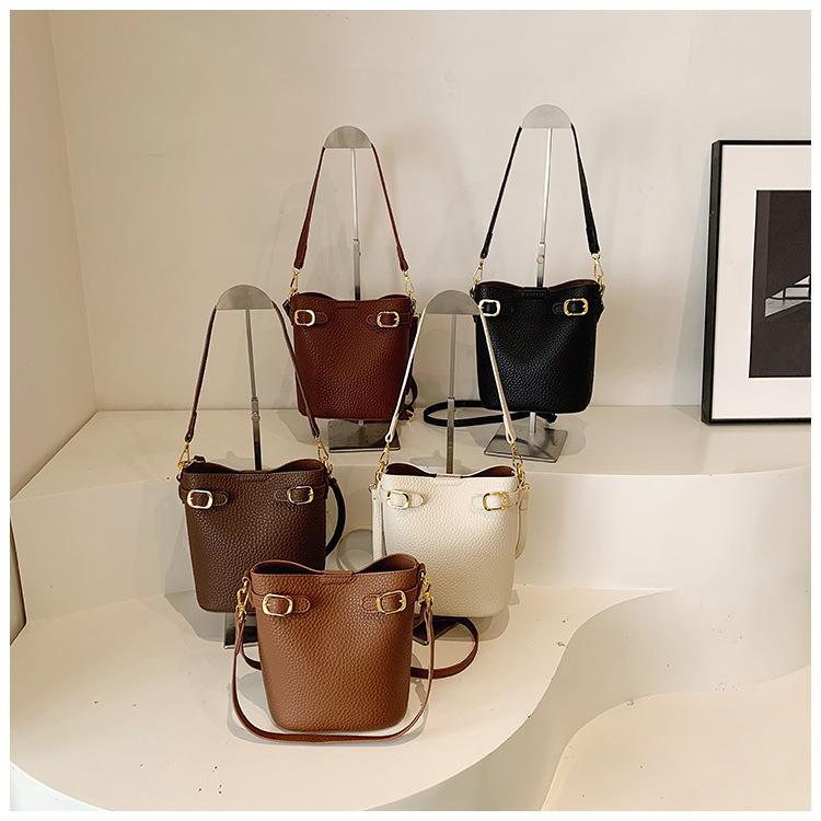 Korean Minimalist Women's High-End Bucket Bag: Versatile, Stylish Niche Design New Crossbody Fashion Accessory