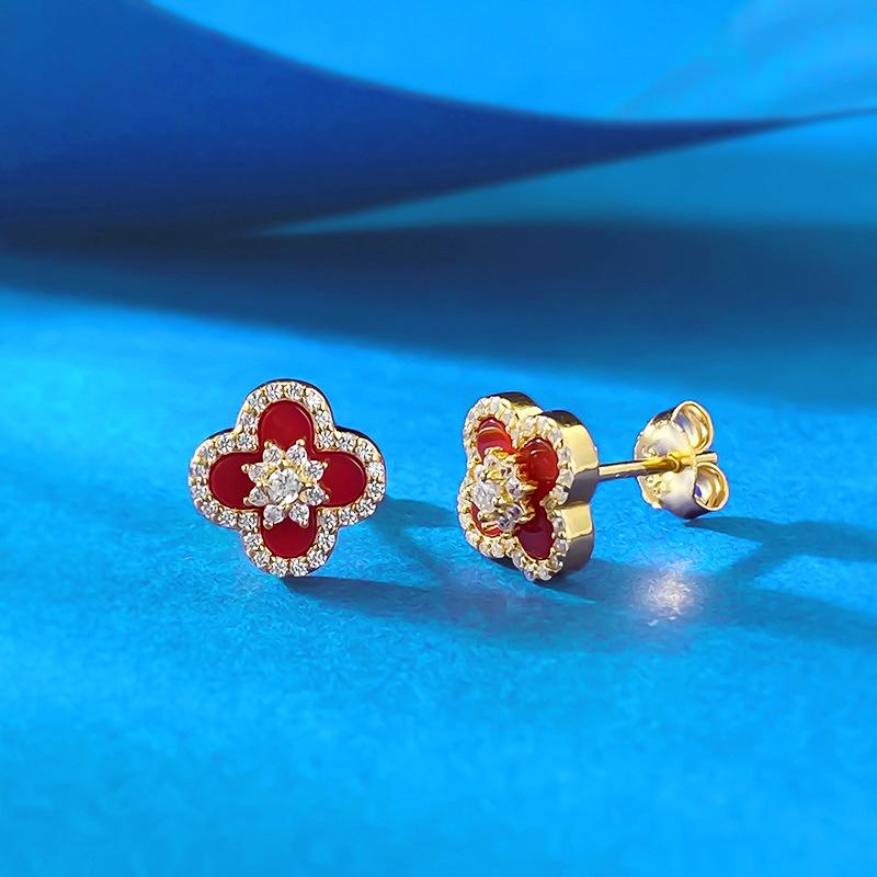Xiancan S925 Sterling Silver Red Agate Four-Leaf Clover Stud Earrings - Elegant Light Luxury Fashion for Women