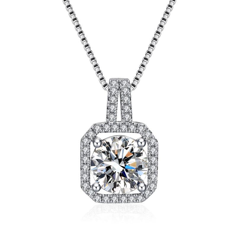 Micro-Pavé Diamond Necklace: Women's Trendy Clavicle Chain with Minimalist Pendant - Perfect Gift for Influencers, Hip-Hop Style, or Christmas.