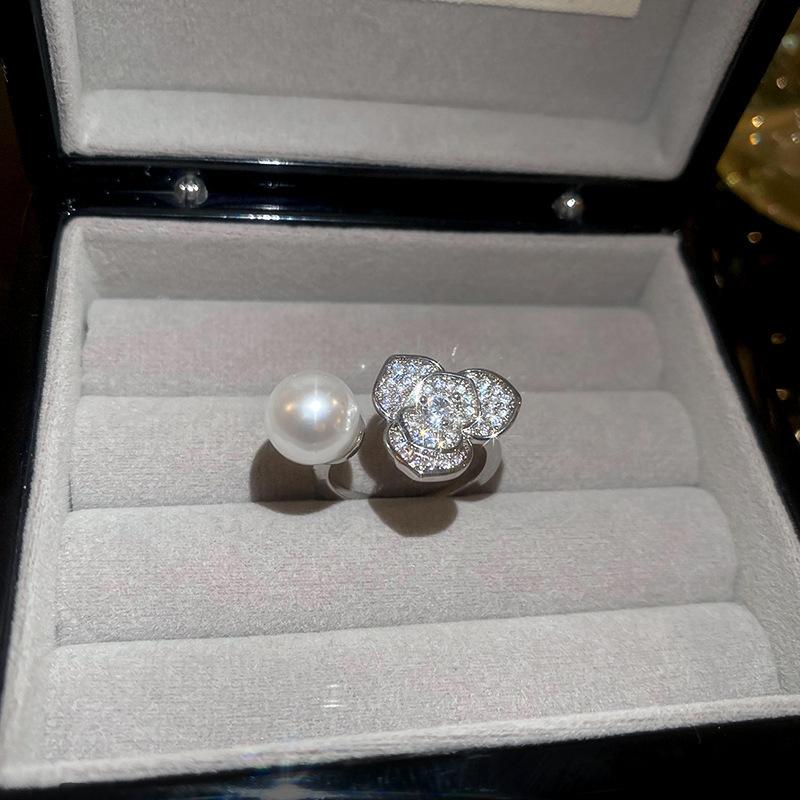 Vintage Palast Blumenring Diamantstil Leichter Luxus Premium Zeigefinger Schmuck