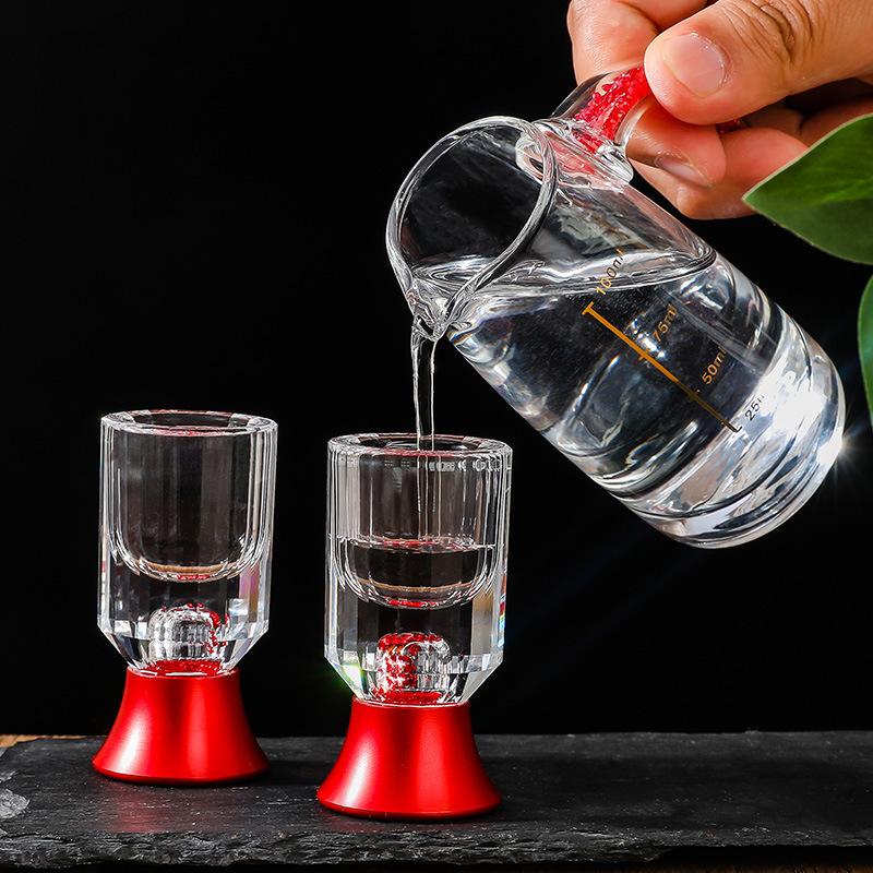 Household light luxury Baijiu cup gold foil wine dispenser spirit cup gift box set crystal cup shelf wholesale