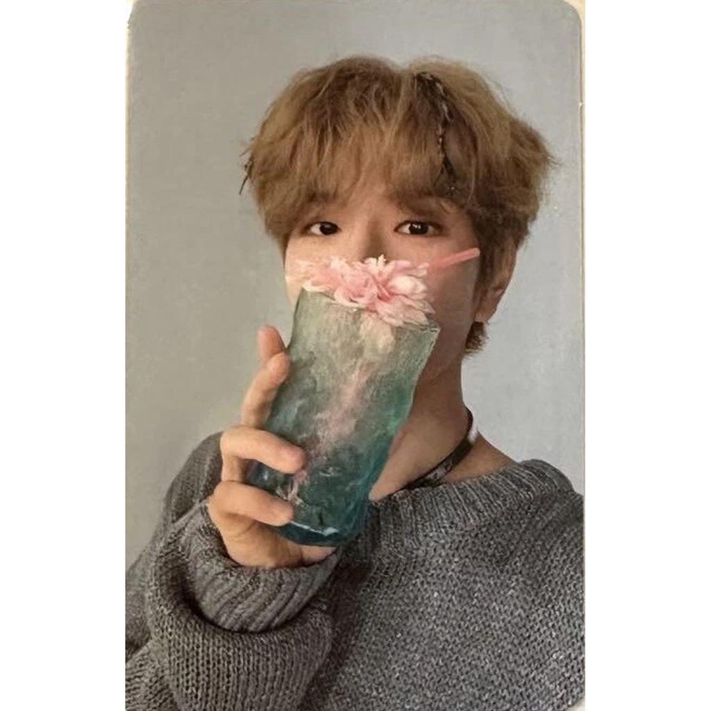 STRAY KIDS Social Path STANDARD A B ver. FC ver. OFFICIAL PHOTO CARD STICKER