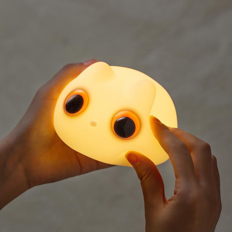 Pat Silicone Small Night Light Bedroom Sleeping Woman Birthday Gift Usb Charging