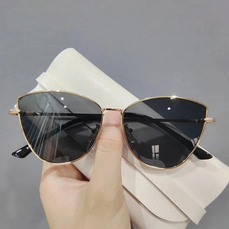 Vintage Cat Eye Frame Sunglasses Women Luxury Brand Designer Fashion Female Eyewear Retro Trendy Sun Shades for Lady