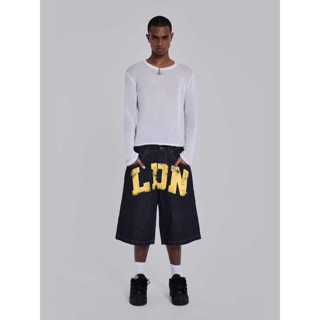 DRIPX Jorts de Mezclilla con Estampado de Letras Vintage para Mujer Negro Gótico Y2k Holgados Jorts de Mezclilla Retro Hip Hop Grunge Pierna Ancha Pantalones Cortos de Mezclilla Streetwear