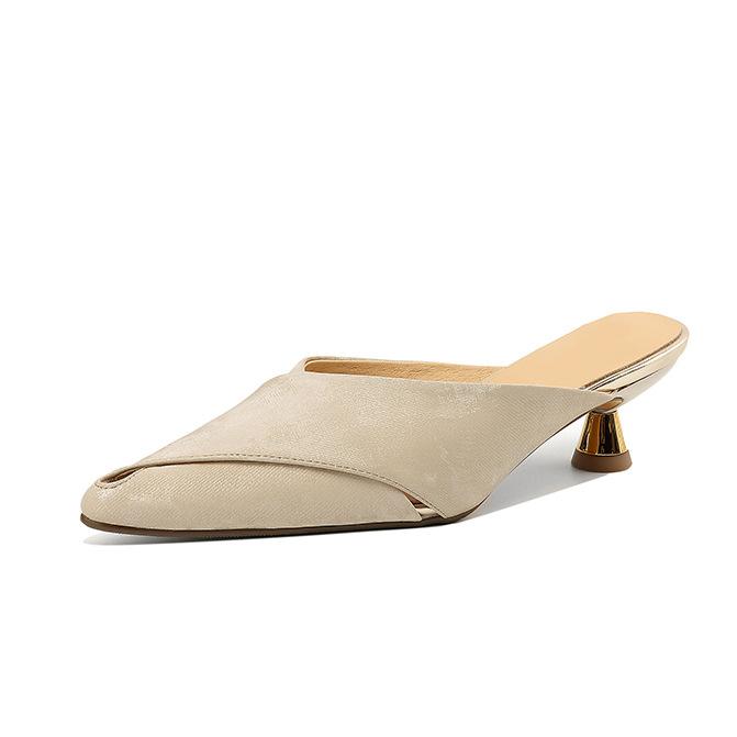 Baotou cool slippers female pointed retro summer 2025 new new Chinese stiletto outer wear muller mop