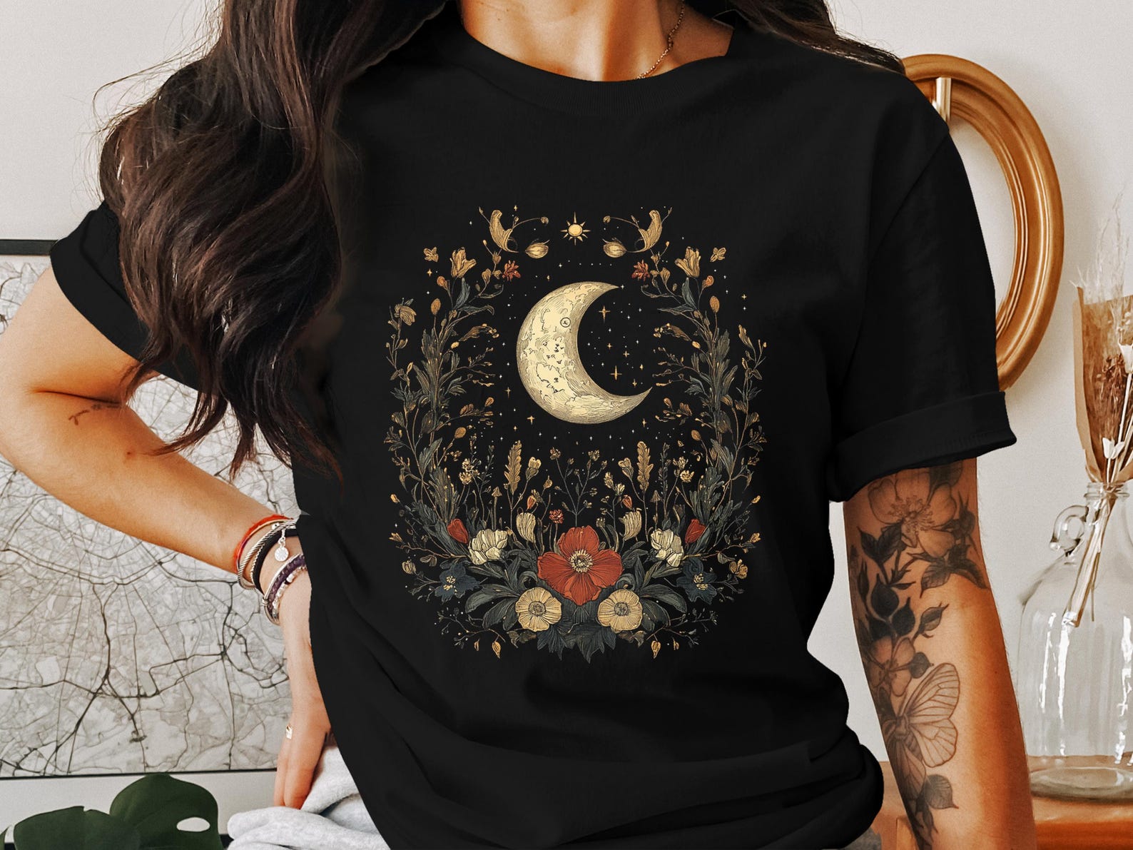 Moon and Floral Design Tee, Cottagecore Aesthetic Shirt, Vintage Botanical Graphic Tee, Crescent Moon Flower T-Shirt, Boho Shirt 3XL