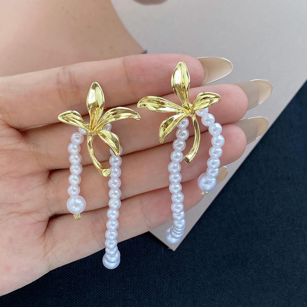 French Retro Iris Stud Earrings Pearl Beaded Tassel Simple And Sweet Long Face Small Earrings Women