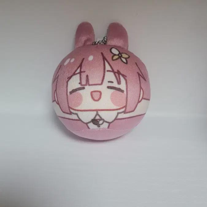 

Псека Оторі Ему продає неофіційні ляльки-пельмені!