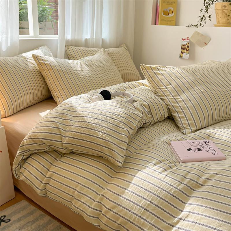 

Stripe Style Duvet Cover Set 3Pieces- Super Soft Breathable Bedding Set Many Sizes, Wrinkle-Free, 1 Duvet Cover 2 Pillowcases 135x200cm 3pcs