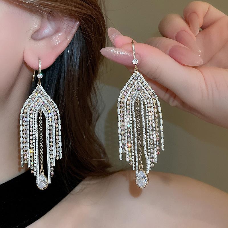 Triangular arrow water drop fringed earrings women's niche exaggerated temperament ear hook fashion design sense earrings
