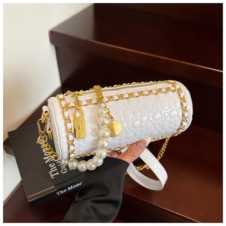 

New trendy niche chain bag fashionable versatile embroidery thread drum bag high value oblique span bag
