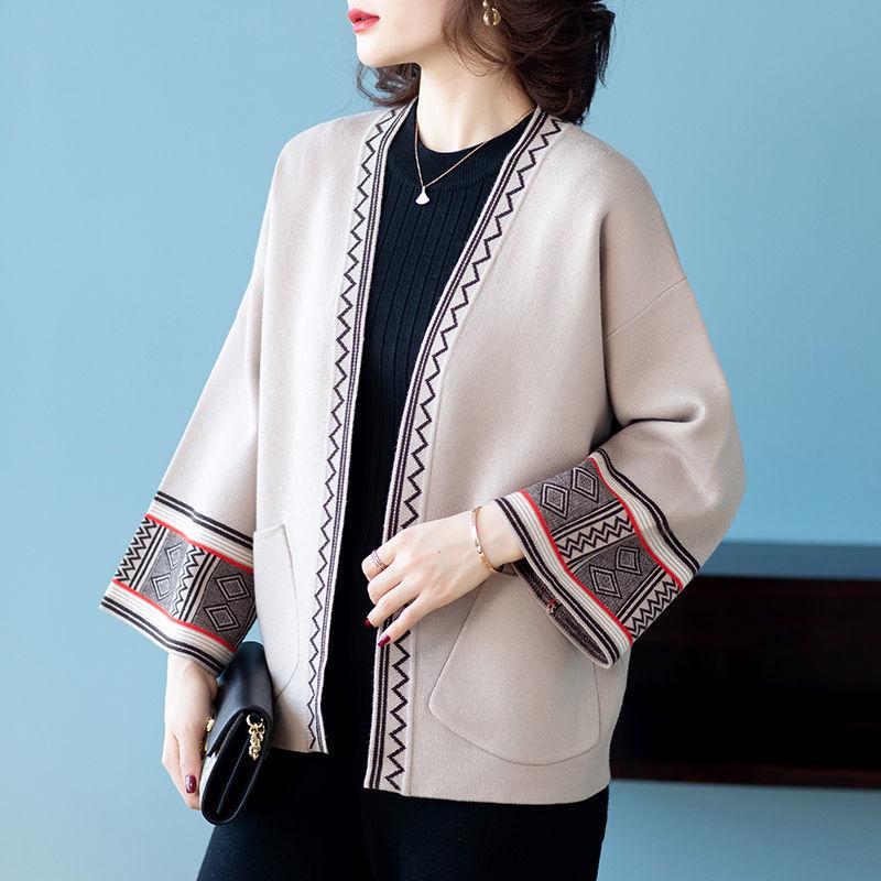 High Quality Knit Cardigan for Moms Stylish Autumn Coat for Middle Aged Women