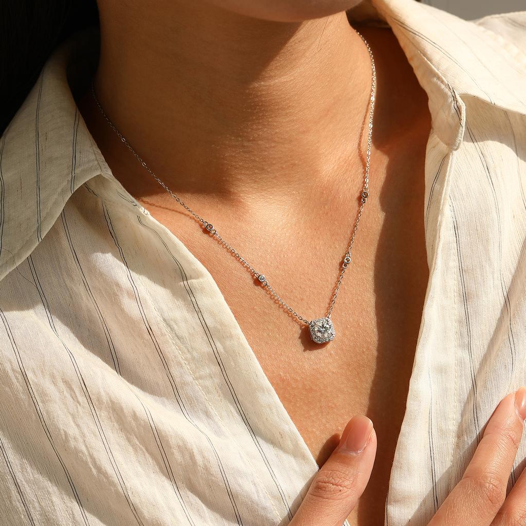 MODIAN Moissanite Necklace for Woman Wedding Fine Jewely with Certificates 925 Sliver Square Classic Pendant Necklace