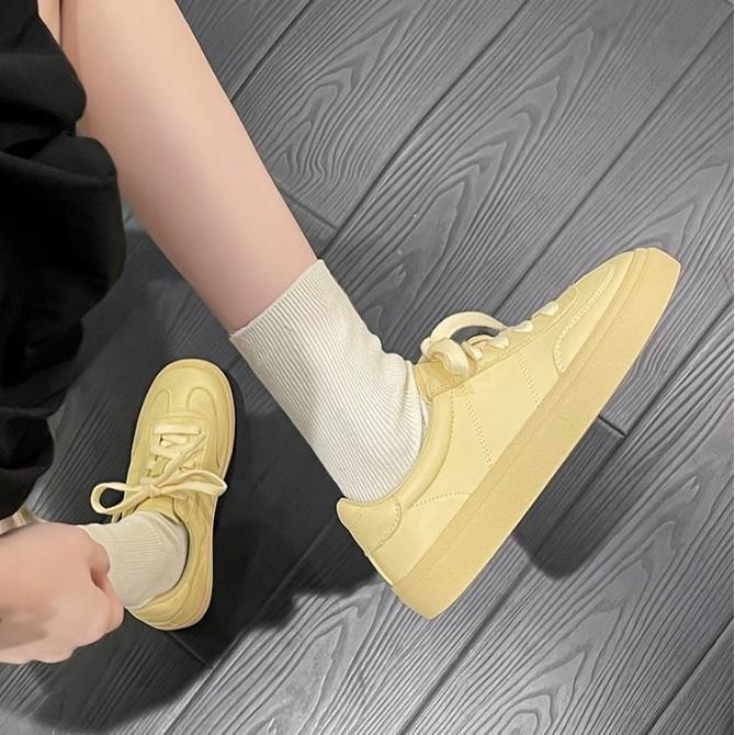 Korean version of light casual comfortable campus women's shoes 2025 autumn new sports shoes casual versatile flat baseplate shoes