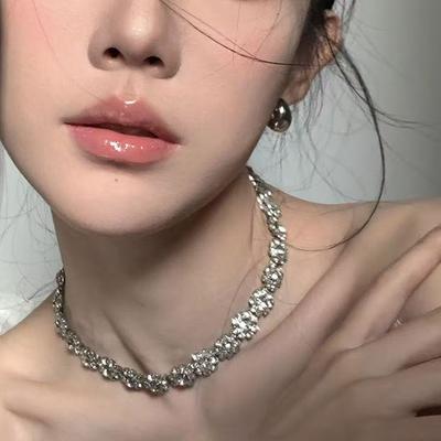 Blingbling Rhinestone Short Clavicle Chain, Celebrity Temperament Neck Chain, Women Senior Banquet Dress Decorative Necklace Jewelry