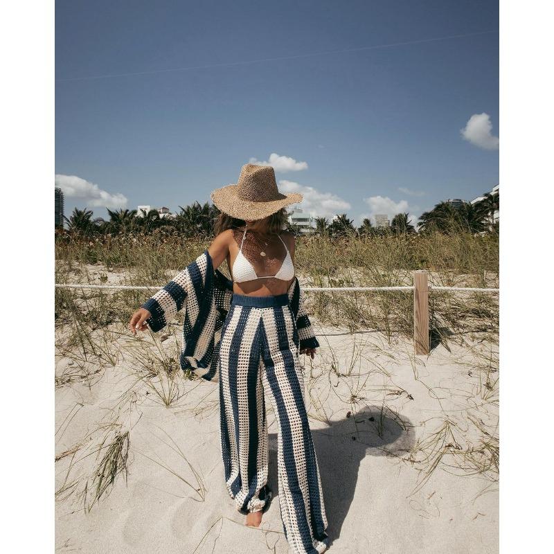 Conjunto de pantalones anchos de punto holgados con camisa de rayas con escote en V y aberturas para mujer de verano