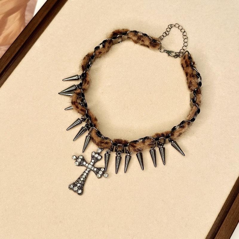 Tooxika Sweet Cool Hottie Leopard Rivet Cross Pendant Tassel Necklace Cold Style Hip Hop Personalised Collarbone Chain