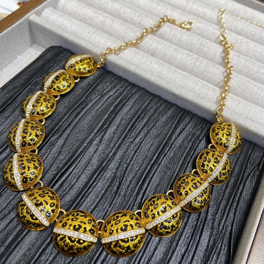 Vintage Enamel Oil Drop Leopard Print Round Necklace Stud Earrings Jewelry Set Zircon Round Necklace
