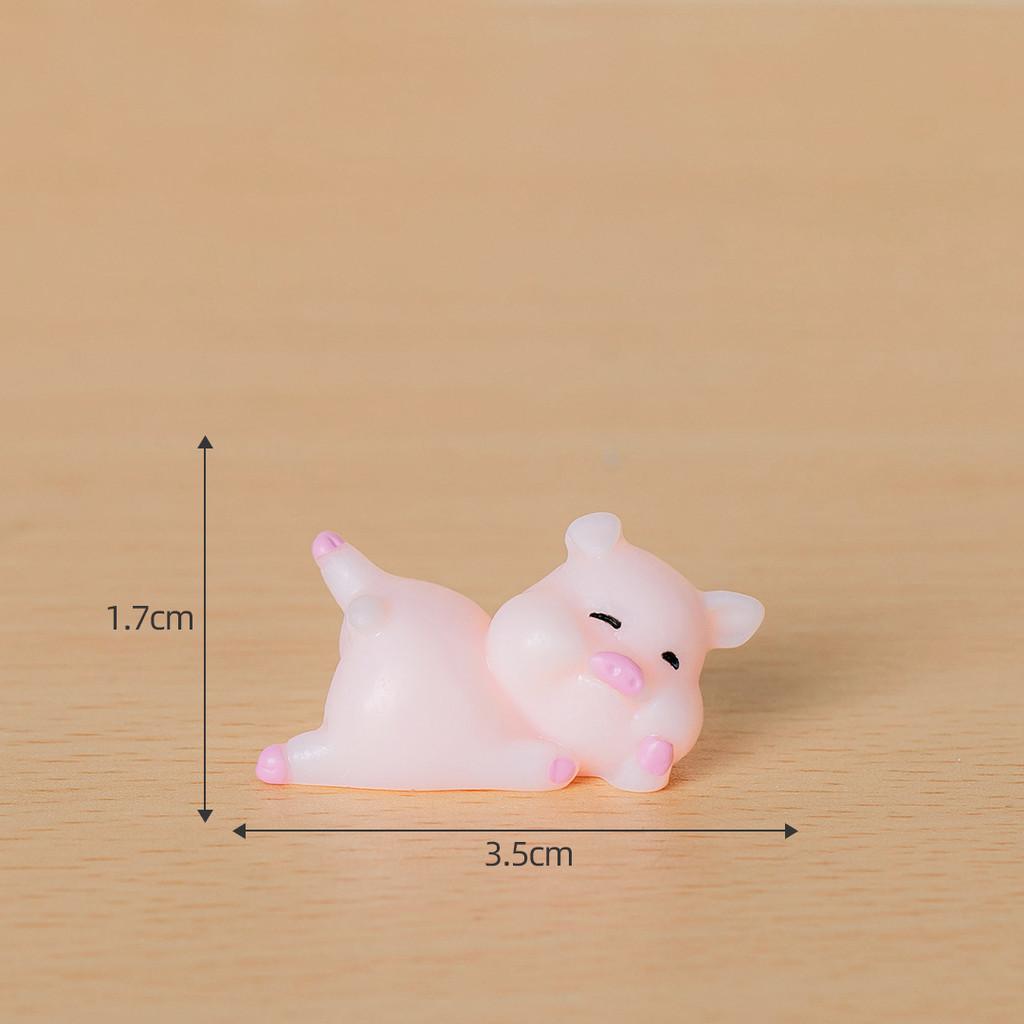 

Charming Resin Cartoon Pig Figurines Small Animal Desktop Car Ornaments Kicking Pig