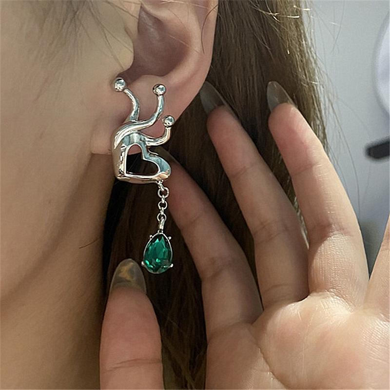 Classic Middle Women Girls Enamel Flower Earrings Ear Clip Vintage Elegant Lady High-end Party Banquet Accessories Jewelry
