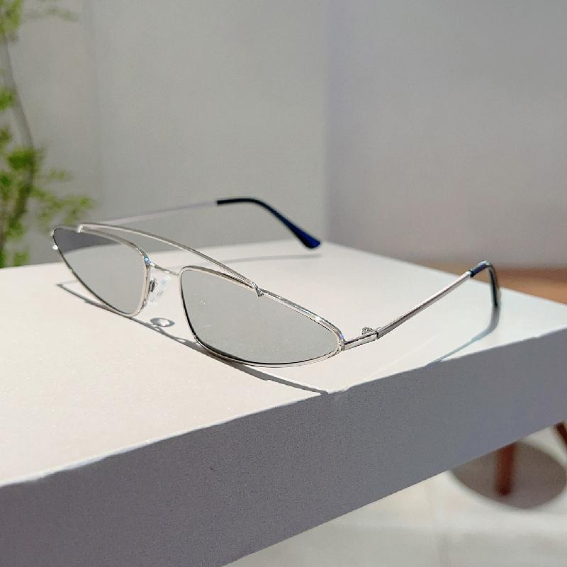 Triangle Shaped Sunglasses Men New Fashion Vintage Solid Color Sun Glasses Women Retro Double Bridge Brand Design Shades