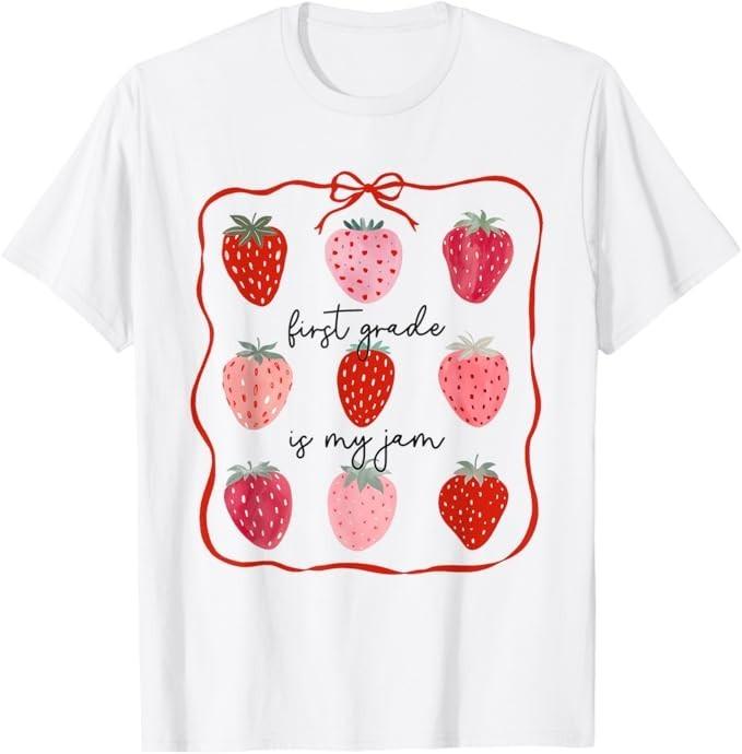 

Женский футболка «Первый класс — это мой джем Клубничный учитель первого класса» 4XL