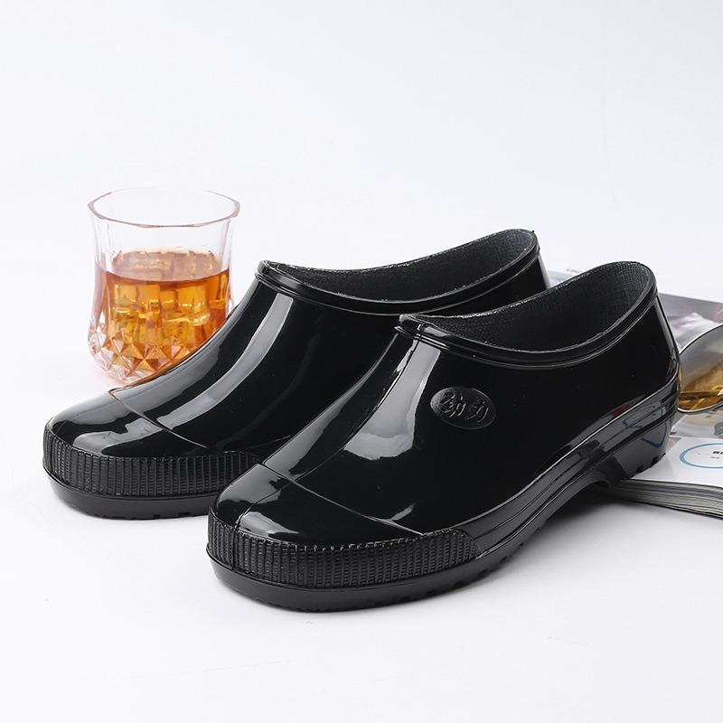 Black low-top rain shoes men's non-slip kitchen work outdoor shallow mouth water shoes PVC fashion integrated rubber shoes