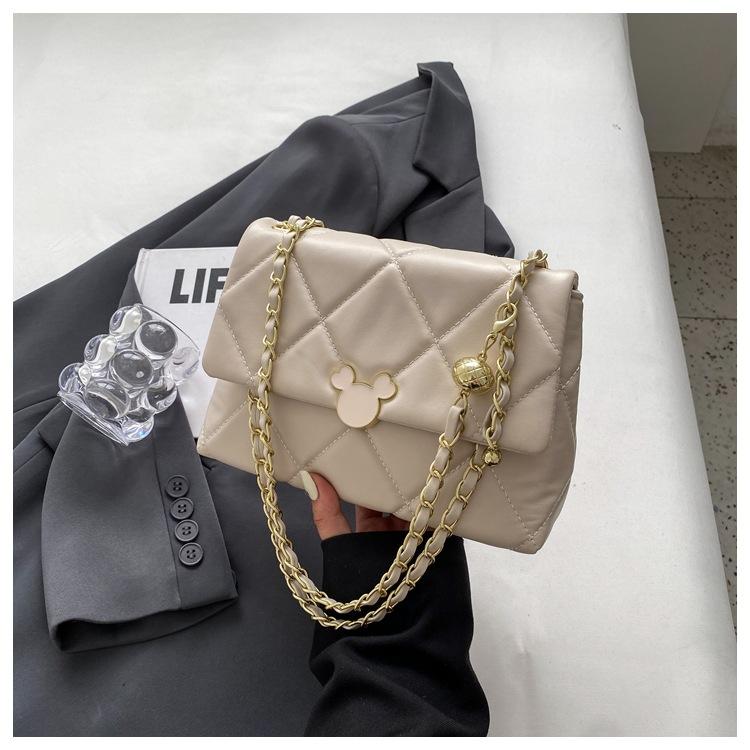 

2025 new shoulder bag large capacity women s diamond chain small square bag fashion commuting foreign texture messenger bag бежевий