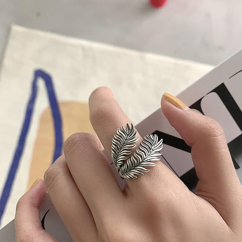 

Вдохновленное ретро кольцо из стерлингового серебра 925 пробы для женщин с простым и чистым эстетическим очарованием