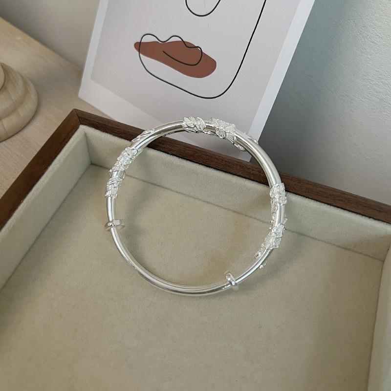 Silver Women S Full-Blown Flowers Bell Butterfly Bracelet Light Luxury Open Adjustable Bracelet Women Jewelry Accessries C